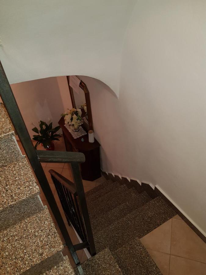 B&B Da Antonella Bosa Luaran gambar